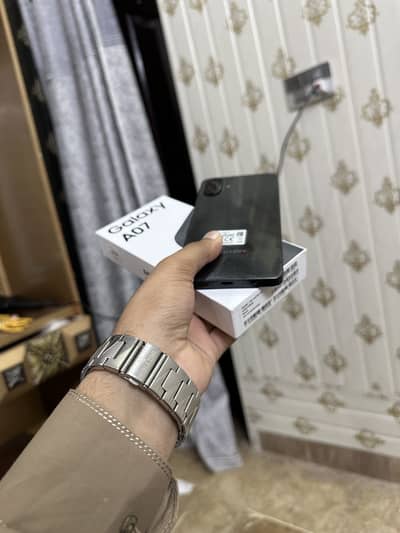 Samsung Ao7 10/10 pta approved full box 6/128