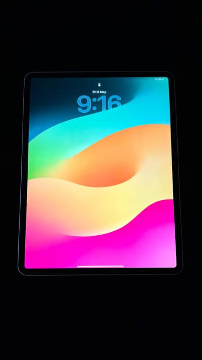 ​iPad Pro 12.9" (3rd Gen) 256GB.