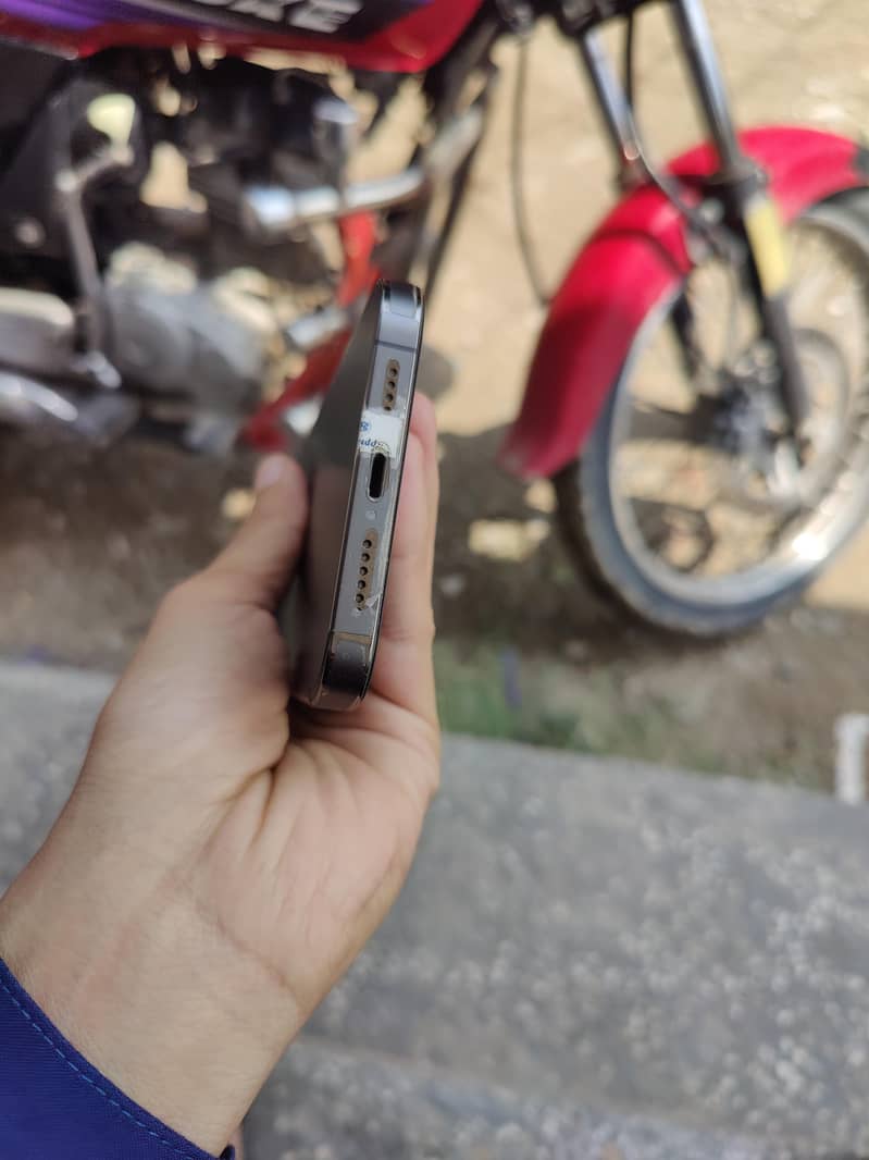iphone 13 pro max 2