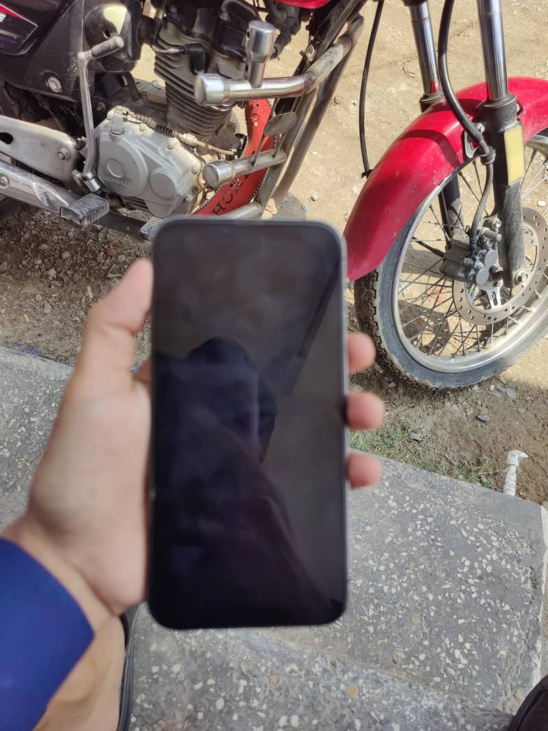 iphone 13 pro max 5
