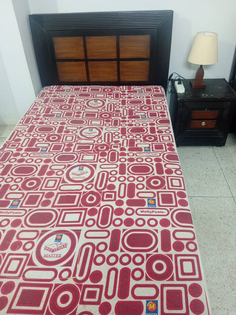 Single Bed with Mattress 0