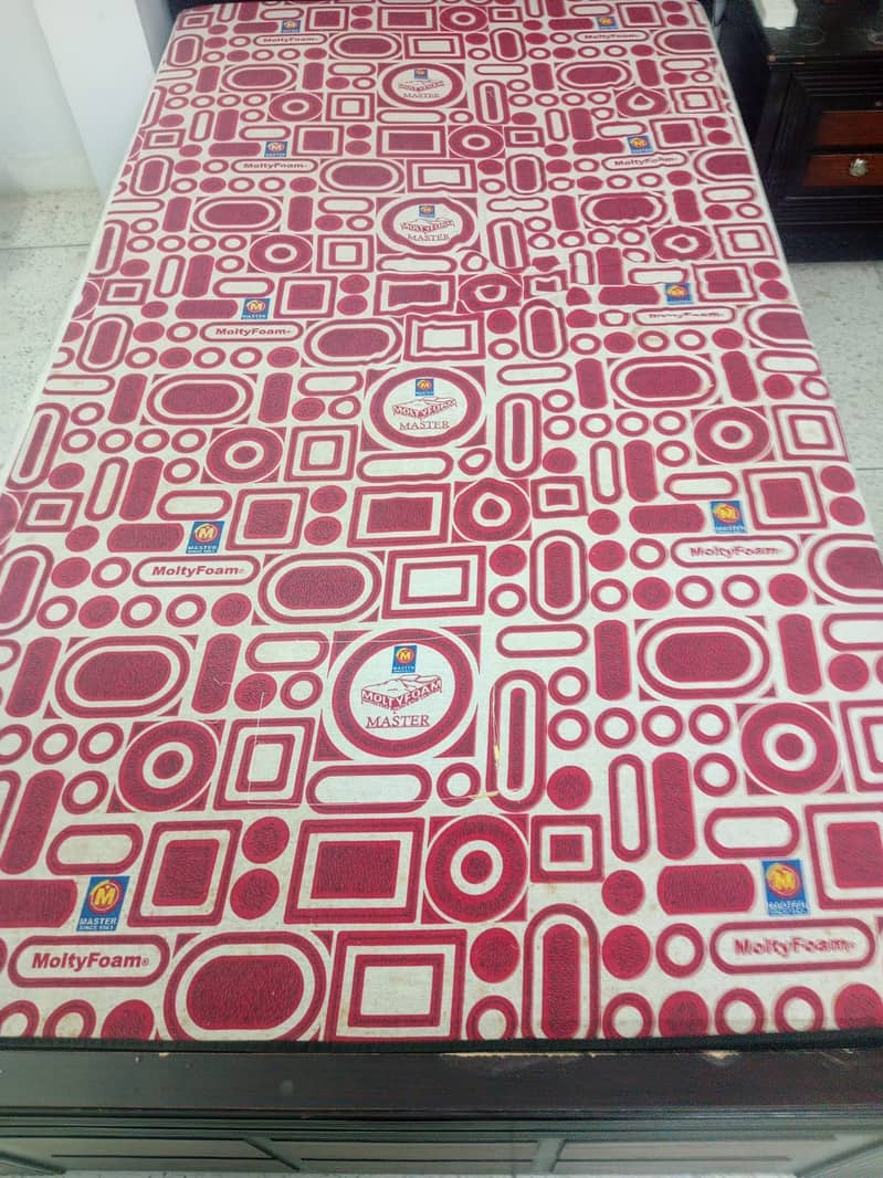 Single Bed with Mattress 4
