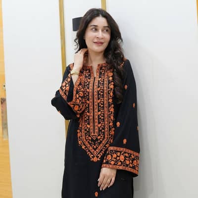 Elegant Black Embroidered Pakistani Kurta  | Timeless Ethnic Wear