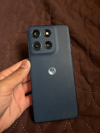 Motorolla G styles 2025 in brand new condition, 8+8/128gb.