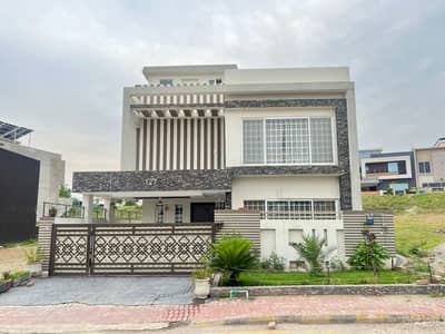 Bahria Town Phase 8 - Block B House Sized 10 Marla Is Available