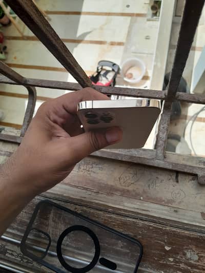 iPhone 12pro jv