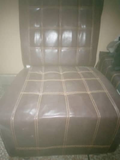 4 Seater Home&Office Sofa In Excellent Available In Lahore