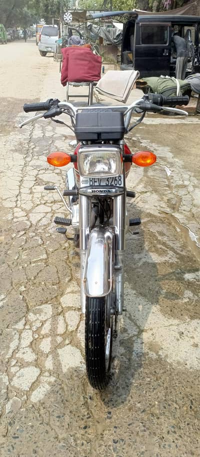 Honda 125 selfstart 19 model
