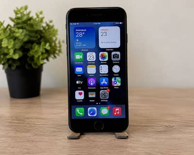 Iphone SE 2021 ( PTA approved ) 64 GB