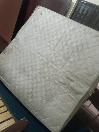 bed and  supring metress