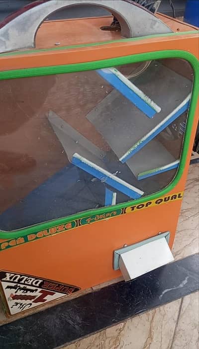 Feed cleaner machine