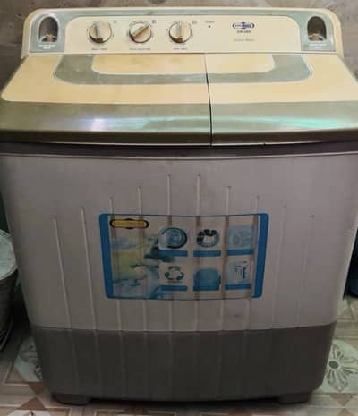 Used 8 kg washing machine plus spinner