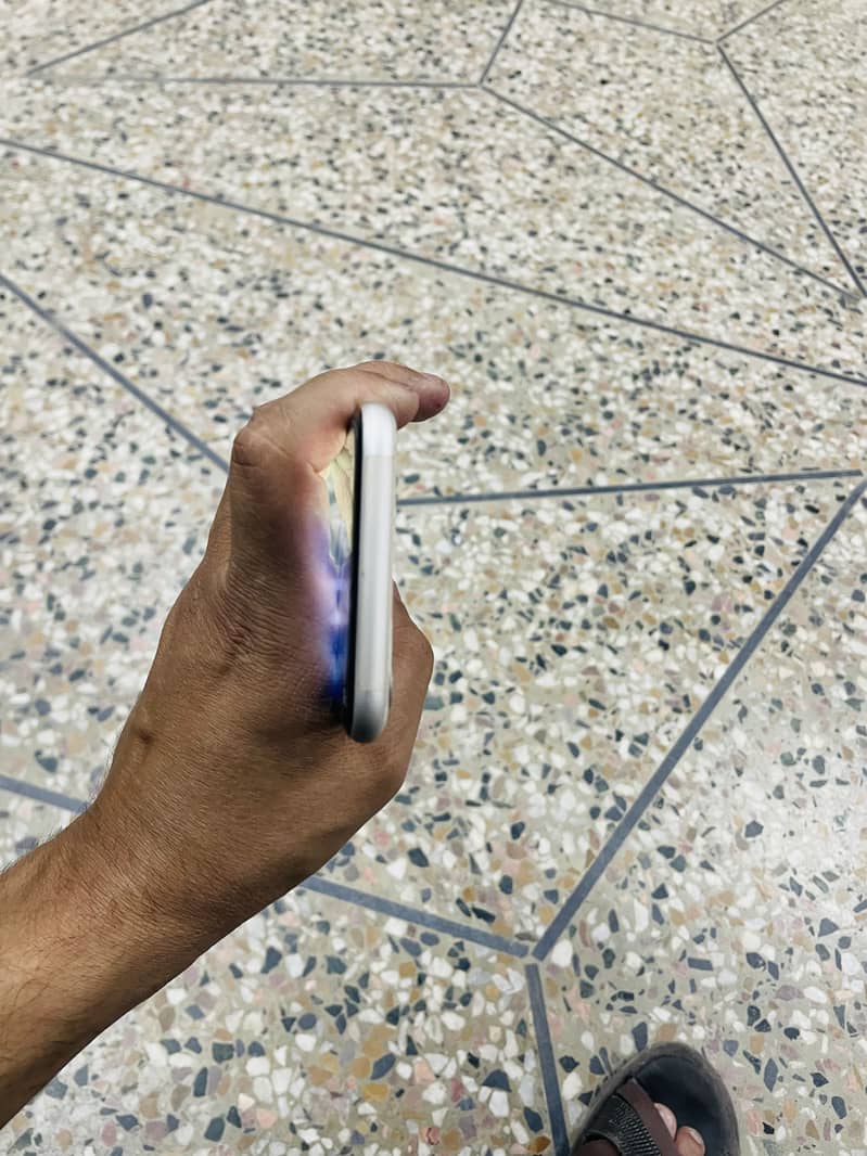 iPhone 11 1