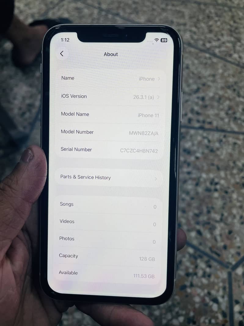 iPhone 11 4