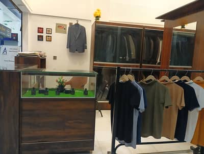 Men's Suiting Luxury Outlet