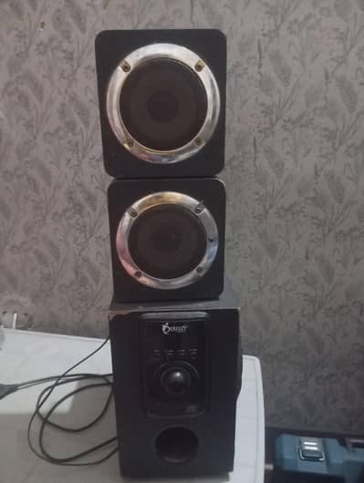 high level Bluetooth speakers good condition