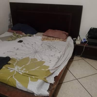 wooden bed