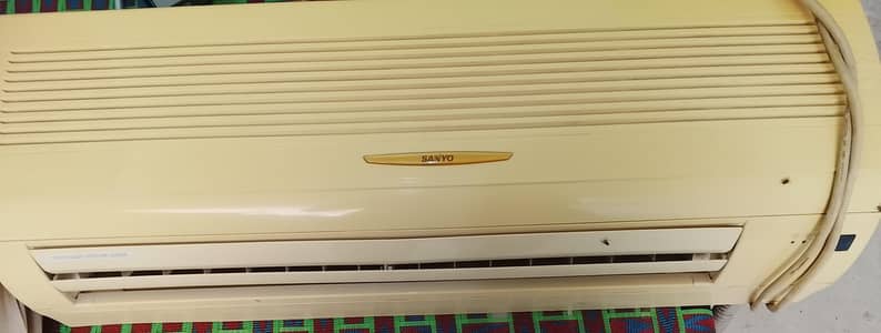 Japanese Sanyo Air Conditionor . (قیمت میں مزید کمی کی جا سکتی ہے )
