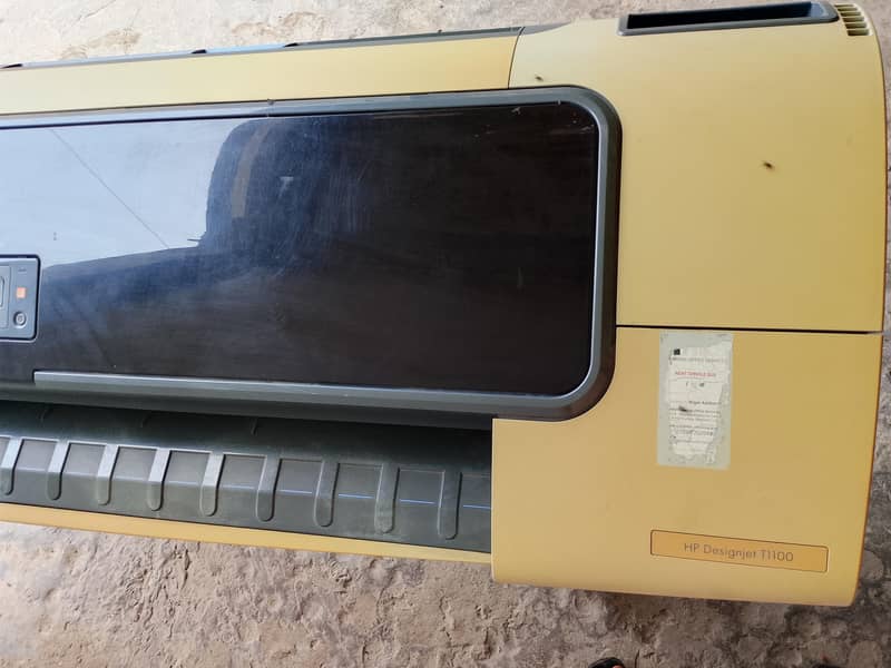 HP Designjet T1100 Plotter - Professional Large Format Printer 1