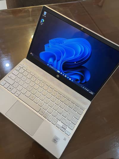 HP Pavilion 13.3 (UHD Touch-Screen) Core i5 10th Gen (512 GB + 8 GB)