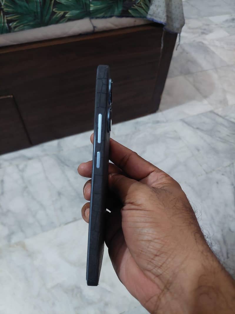 Redmi note 13 8/256 3