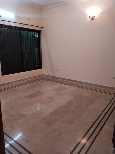 In I-8/4 14 Marla Lower Portion For rent