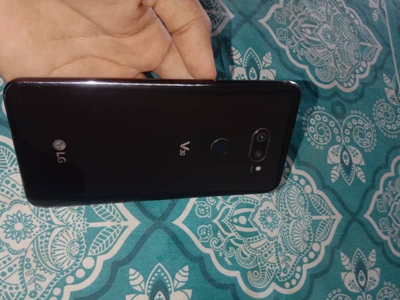 LG V30 6