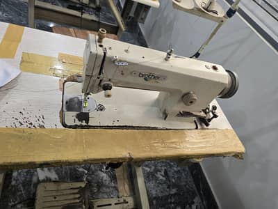 Singer Industrial Sewing Machine