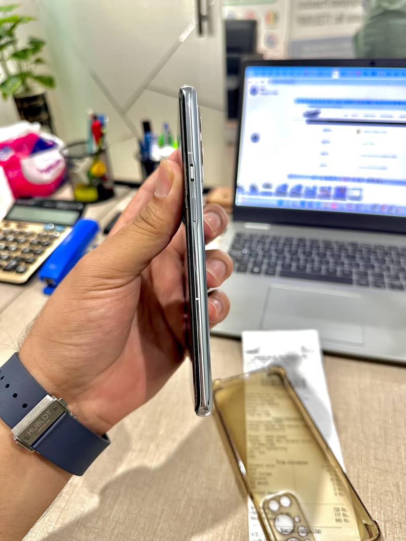 OnePlus 9 pro 3