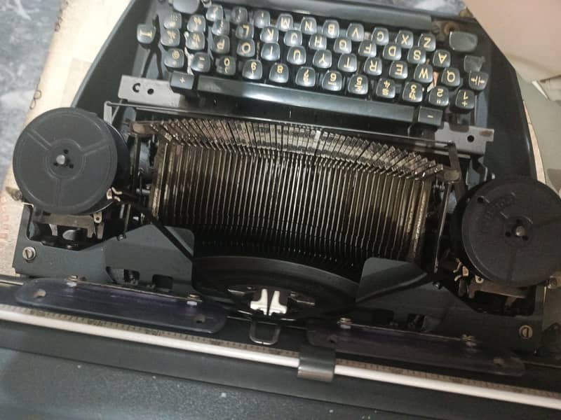 typewriter 2