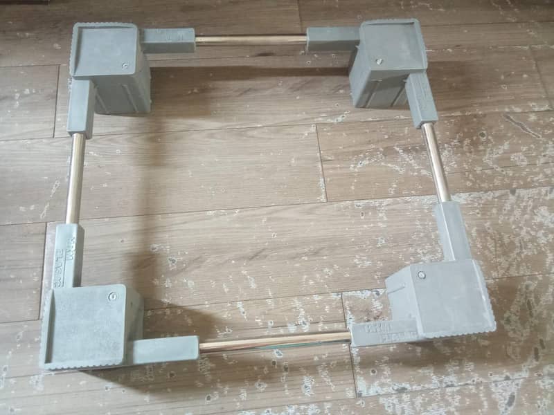 fridge stand 0