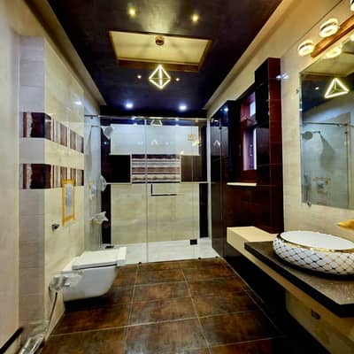 ULTRA MODERN BUNGALOW 600 SQ. YARDS BUNGALOW DHA PHASE 8 ZONE A FOR SALE