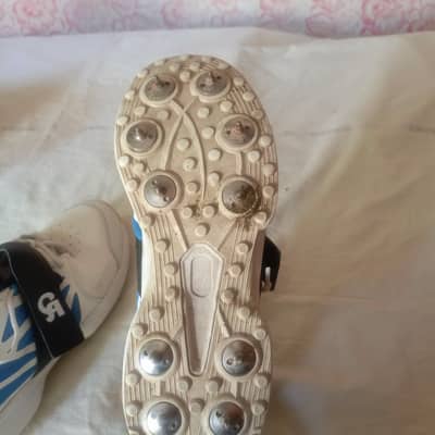 CA cricket Spike's shoes 43 no