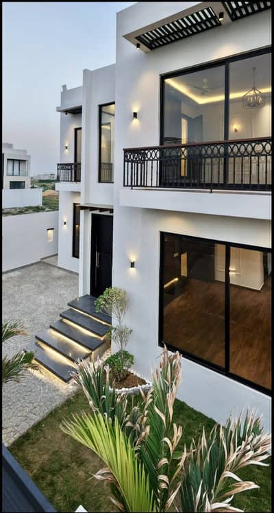 300 Yards Fully Renovated Luxury Bungalow For Rent Prime Location