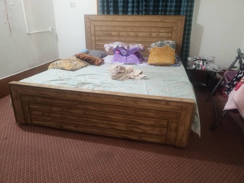 Duble Bed 0