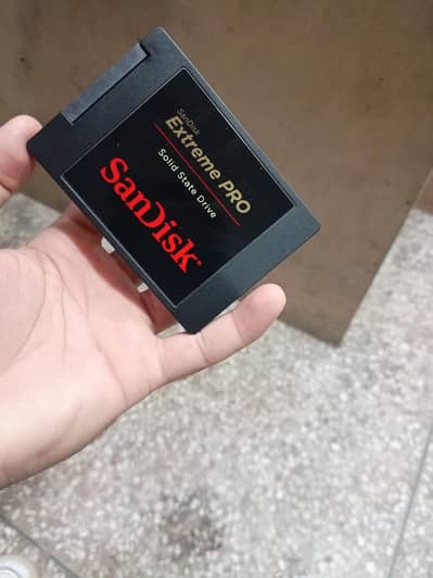 SanDisk SSD(Branded)