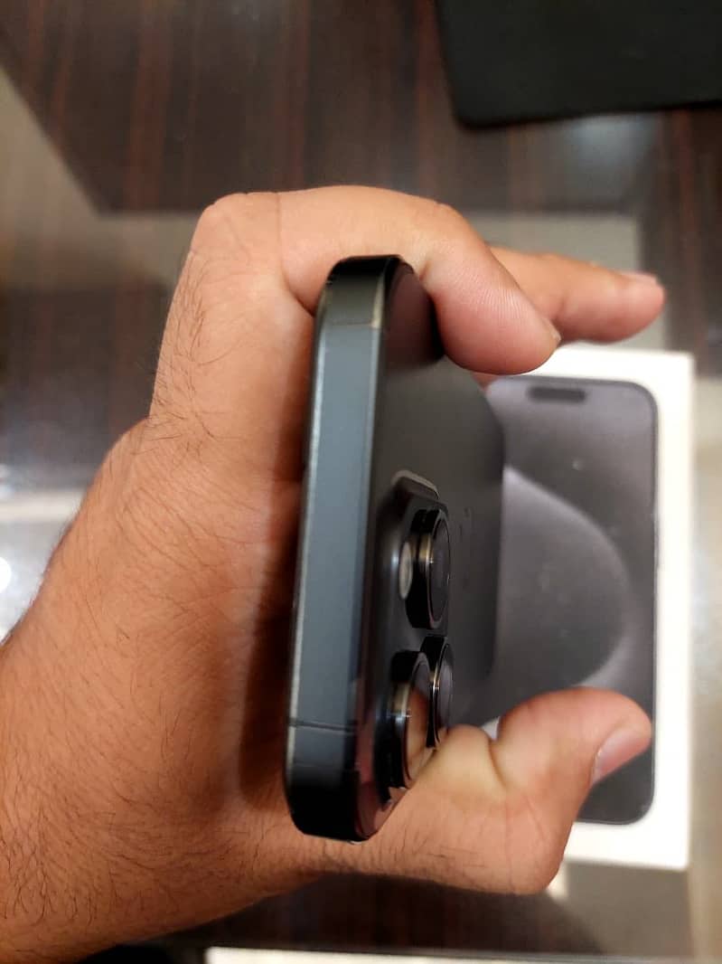 Iphone 15 pro 8