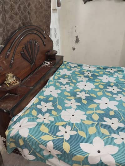 wooden bed for urgent sale
