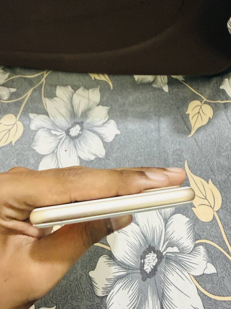 iPhone 7 plus 4