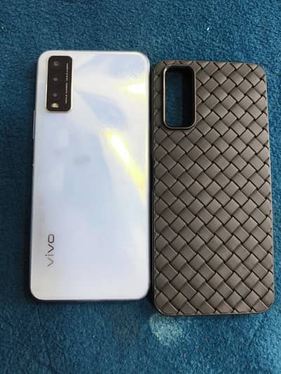 Vivo y20 4gb 64gb full ok urgent sale