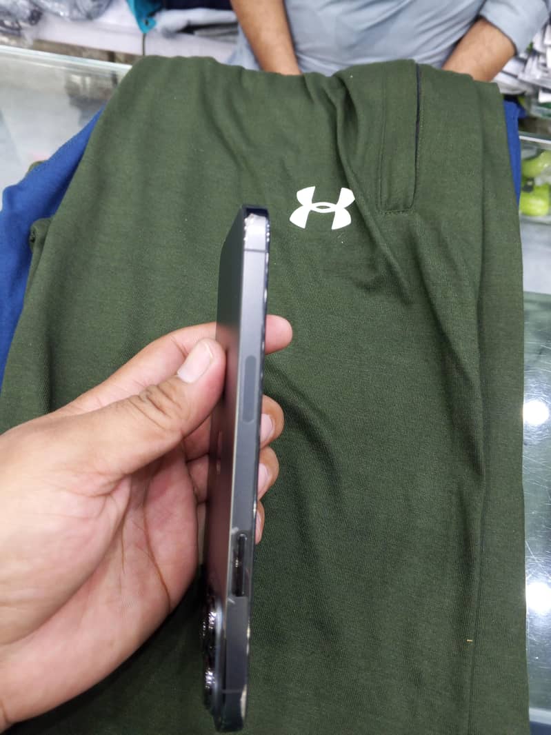 13pro max 1