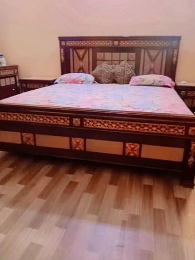 used me bilkul vip bedroom set km qeemqt  pr jaldi aye jadi paye
