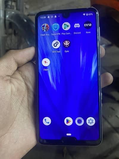 Sharp Aquos R3