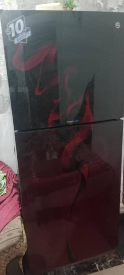 new condition fridge
