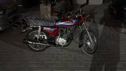 Unique UD 125 2017