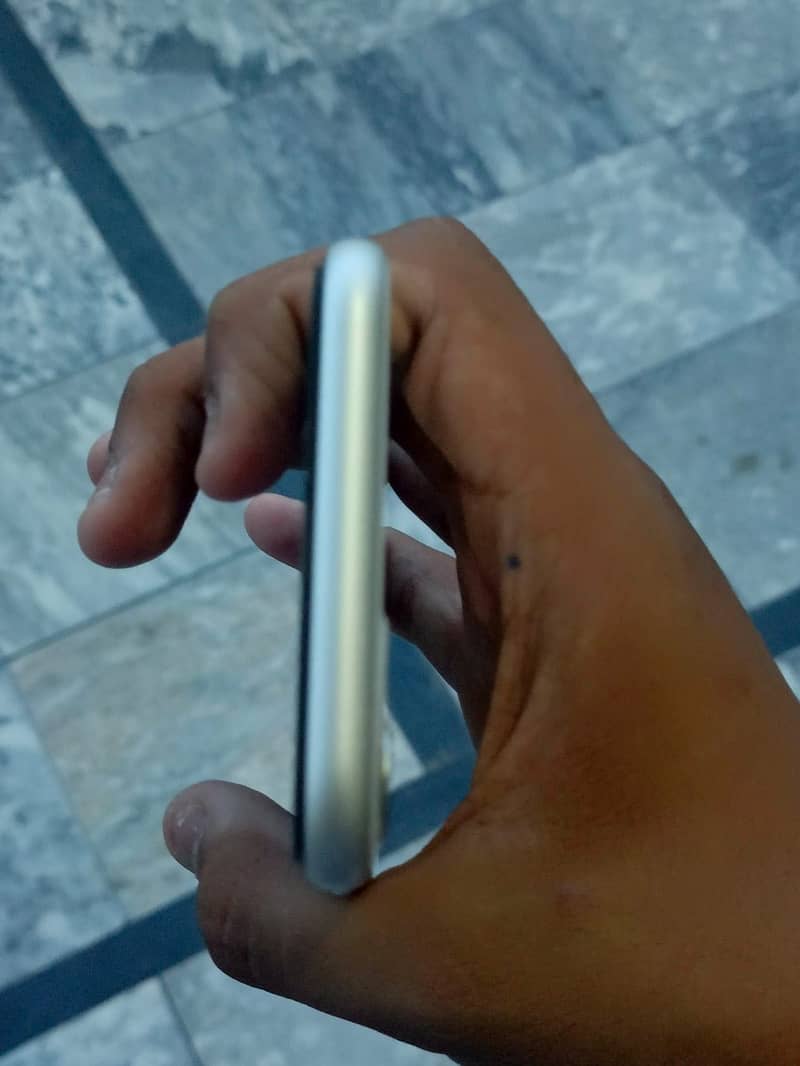 Iphone 11 4