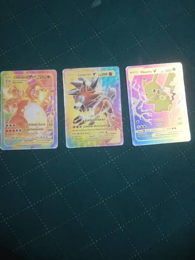 3 Pokemon cards in 700