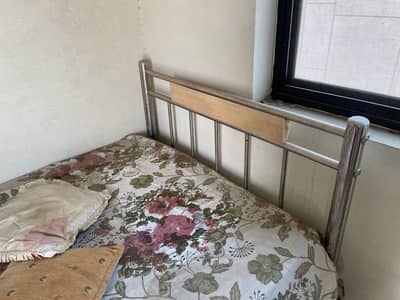 Single bed with mattress