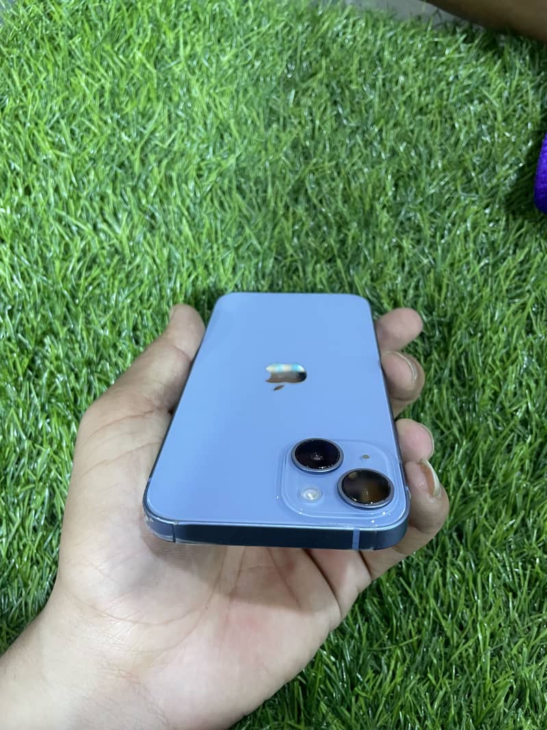 iPhone 14 1
