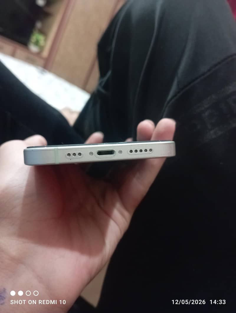 iPhone 12 2